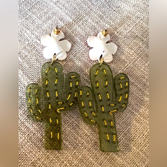 Betsey Johnson cactus earrings - Picture 2 of 4